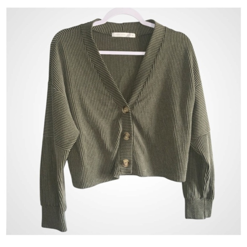 Altar'd State Green Cardigan Cropped Sweater V-Neck Knit Ribbed Design XS